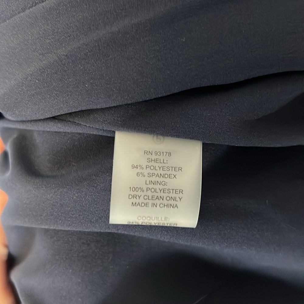 NWT Elie Tahari, navy single gold button blazer - Picture 6 of 12